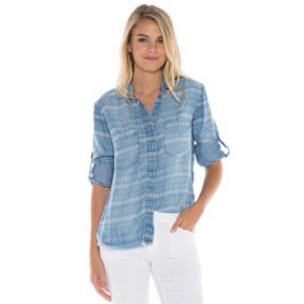 Cloth and Stone Chambray Shirt (L)